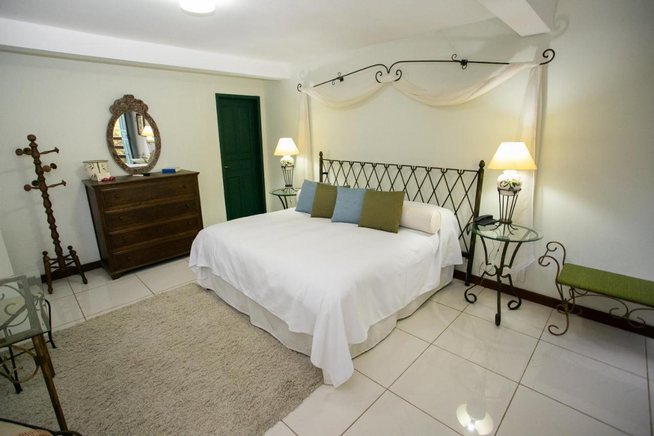 Chalet (4 Adults)